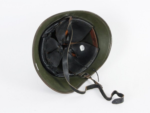 Nederlandse-legerhelm-M34-model-1934-1940-staalhelm-Dutch-military-steel-helmet-Chris van der Hoef-Nederlandse Leeuw-00003